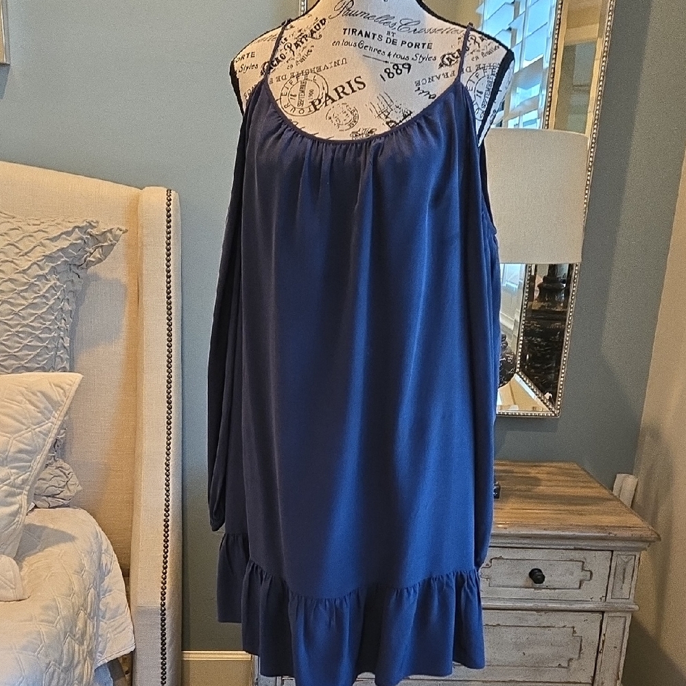 Lilly Pulitzer Navy Dress Adjustable Straps. Fits M/L 100% Silk